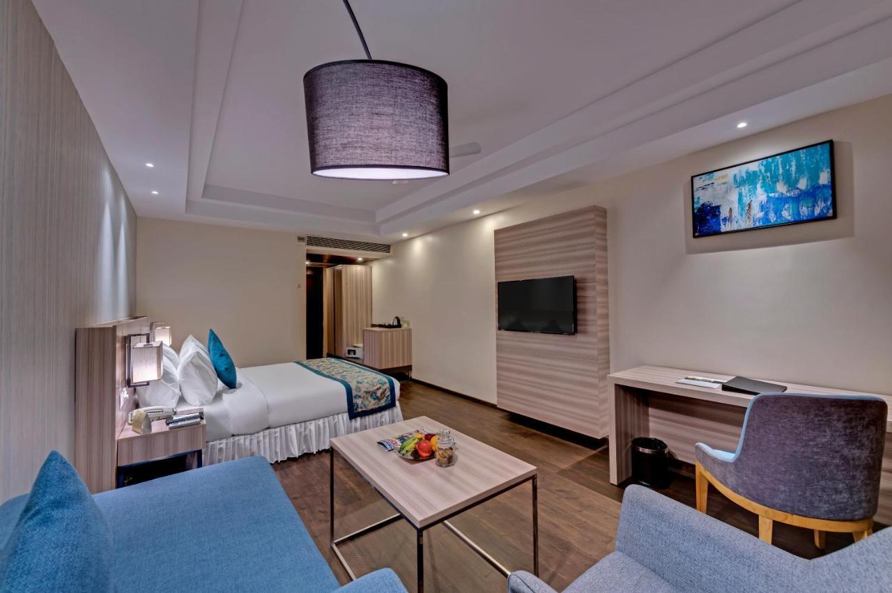 The Fern Residency Hubballi Екстер'єр фото